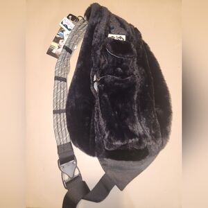 KAVU Four Rope Black Fuzz Crossbody Sling Bag NWT